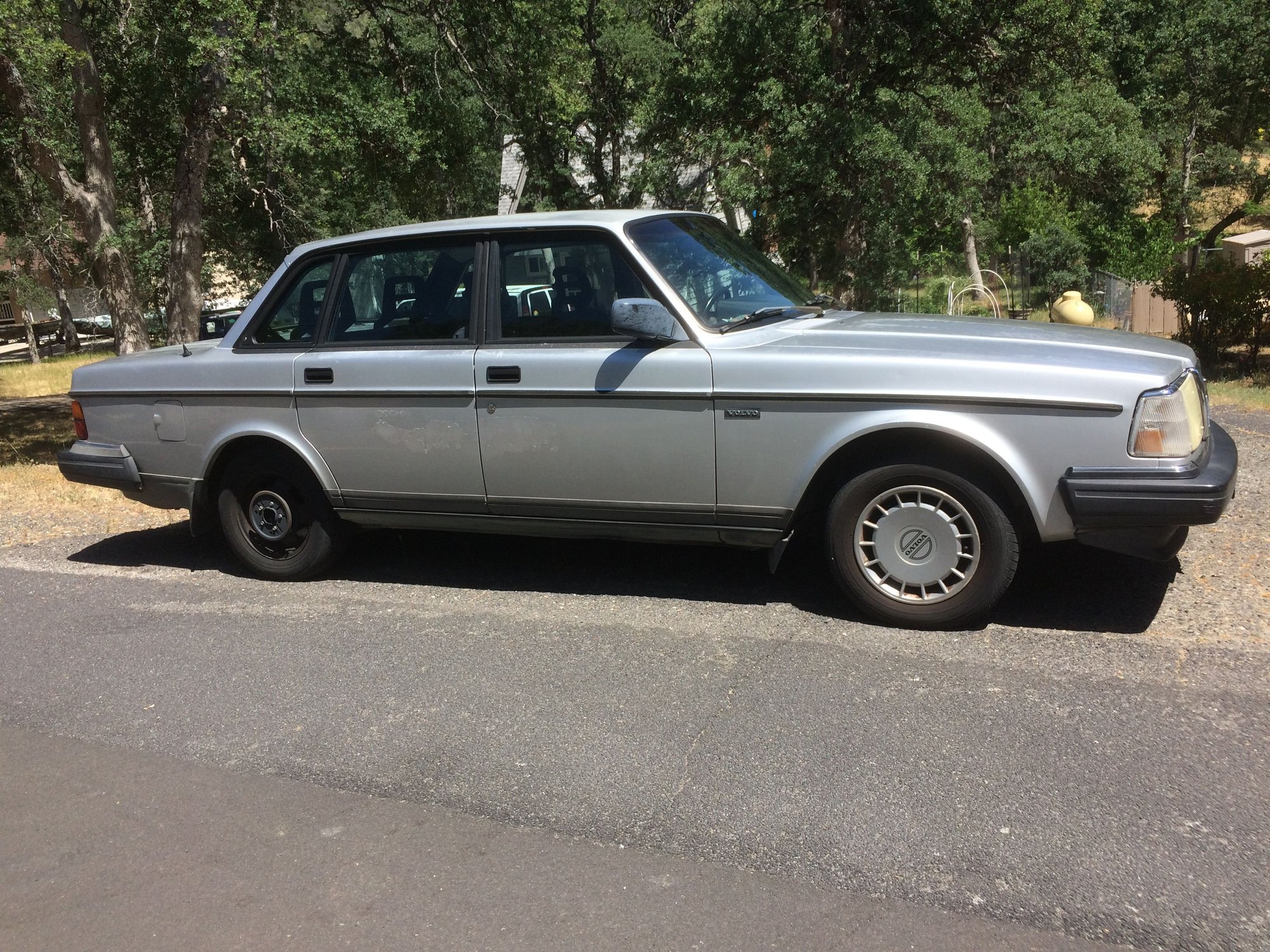 1992 Volvo 240 - Long Behold the Silver Moose! 1992 Volvo 240 DL - Used - VIN YV1AS8816N1471916 - 200,622 Miles - 4 cyl - 2WD - Automatic - Sedan - Silver - Soulsbyville, CA 95372, United States