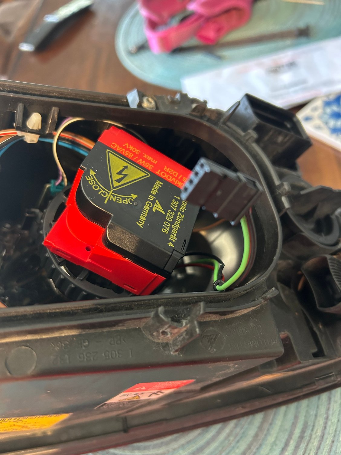 Igniter (red) and connector to it that goes to headlight pigtail.