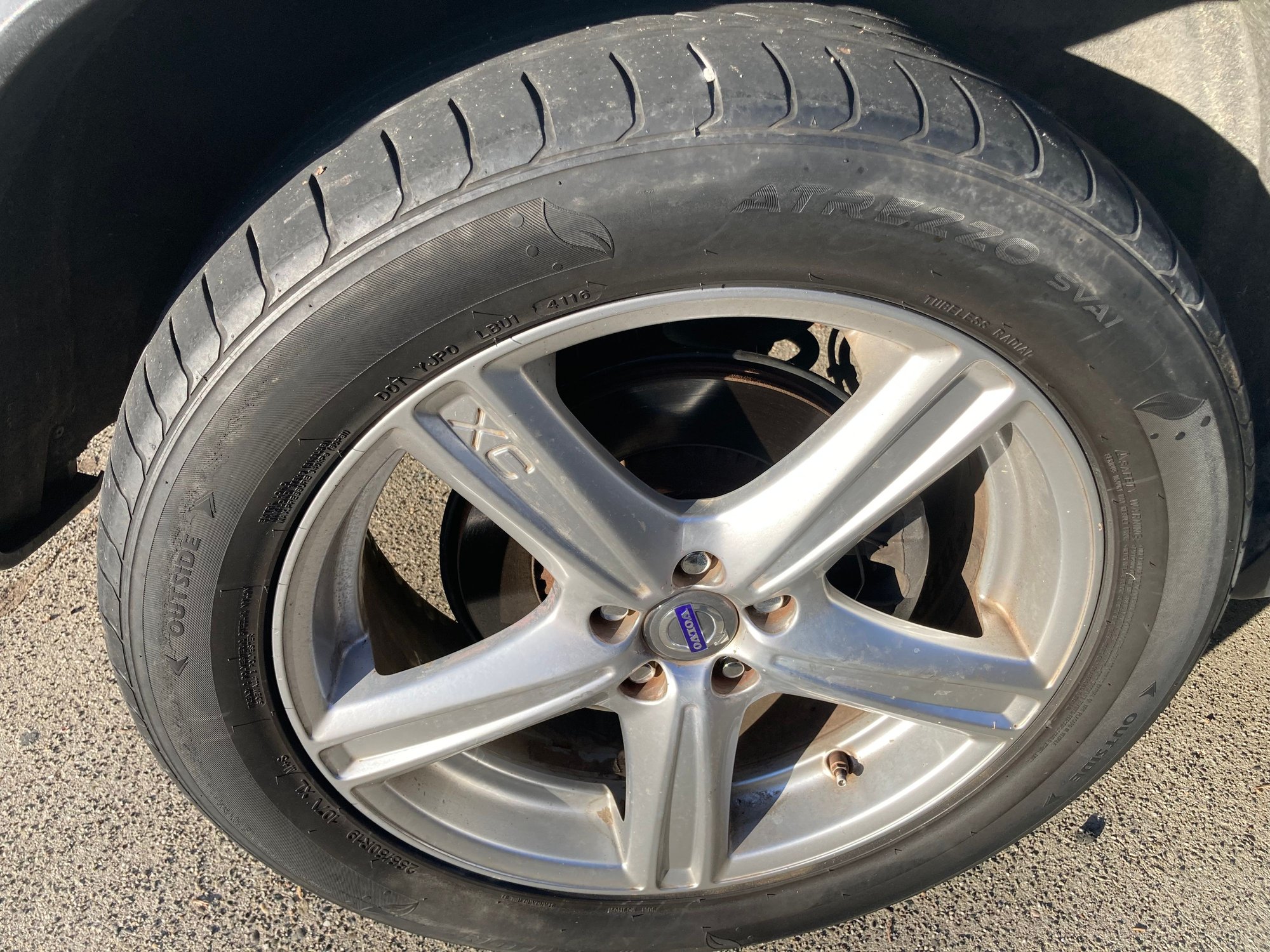 Wheels and Tires/Axles - Volvo XC90 R-Design 19 Inches Wheels And Tires 255/50/19 - Used - 2003 to 2014 Volvo XC90 - Sacramento, CA 95832, United States