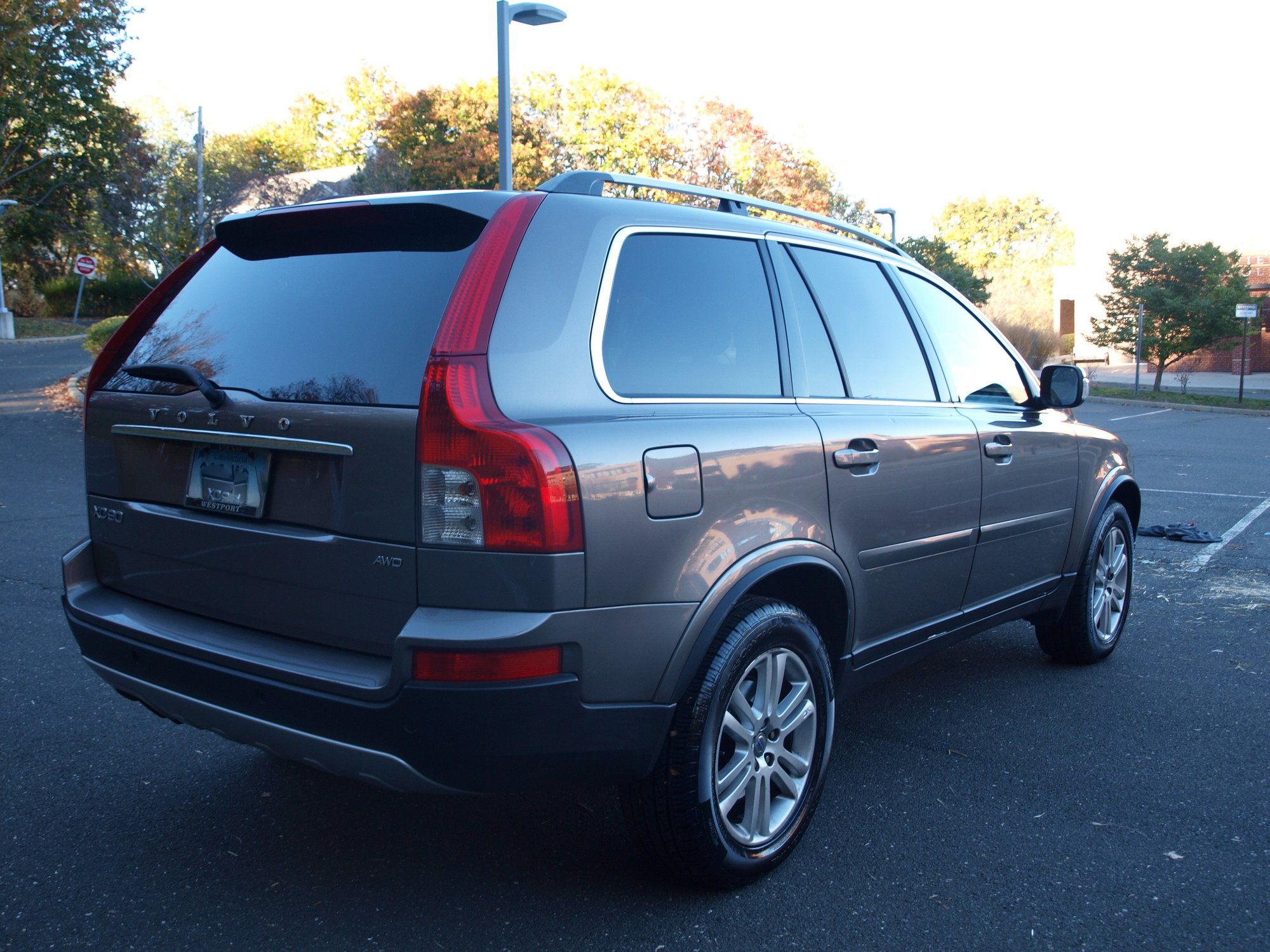 2012 Volvo XC90 - Original Owner selling Volvo XC90 AWD - Used - VIN YV4952cz8c1625885 - 100,561 Miles - 6 cyl - AWD - Automatic - SUV - Gray - Fairfield, CT 06825, United States
