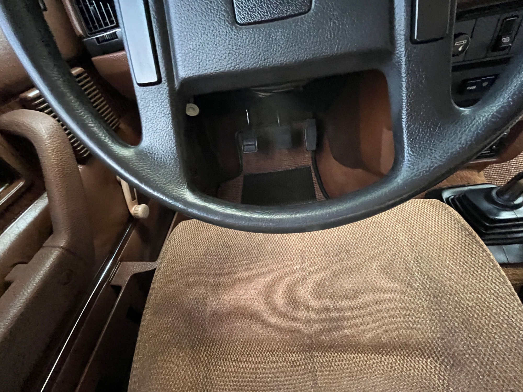 1983 Volvo 242 - Beige and Brown Volvo 242 DL. - Used - VIN YV1AX8828D2235383 - 217,345 Miles - 4 cyl - 2WD - Manual - Coupe - Beige - Santa Ana, CA 92701, United States