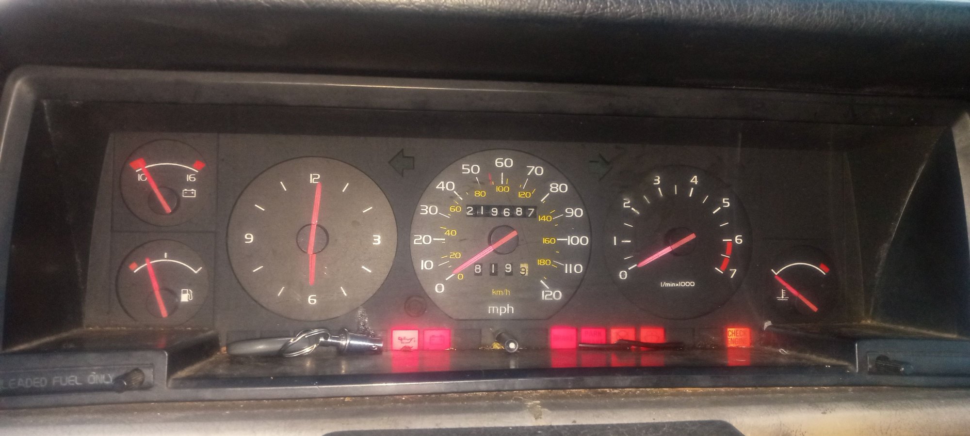 Audio Video/Electronics - Volvo 740 Rare voltmeter cluster non Turbo - Used - 1987 to 1992 Volvo 740 - Roswell, GA 30075, United States