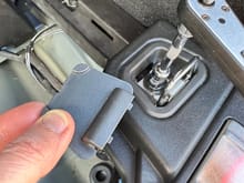 Edge trim bolt removal
