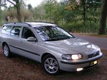 V70 2.4 moon dust