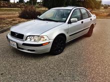Mint. 
2001 S40
