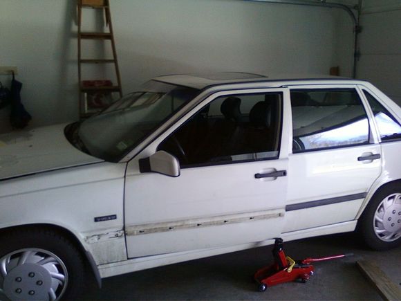 volvo with new door