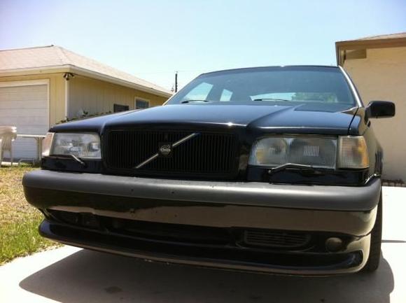 painted the grill. Cleaned it up alot. Looks good....