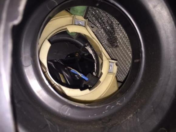 Passenger side - missing blower