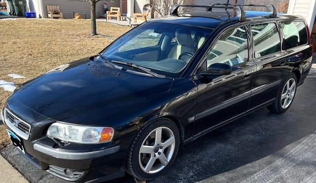 2004 Volvo V70 - 2004 V70R - 6 speed Manual - Gurnee, IL - Used - Lindenhurst, IL 60046, United States