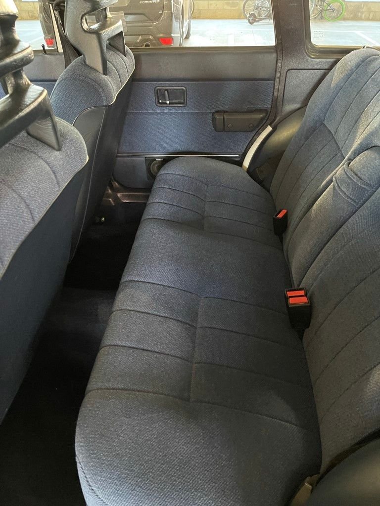 1992 Volvo 240 - 1992 Volvo 240 Wagon *One Owner* *Excellent Condition* - Used - VIN YV1AW8806N1927487 - 4 cyl - 2WD - Automatic - Wagon - White - Exton, PA 19341, United States