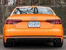 Well, this is pretty interesting. Orange Audi S4 spotted somewhere in Virginia.