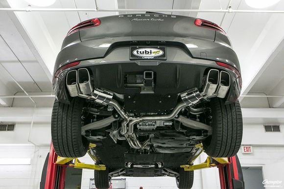 Tubi exhaust installed.