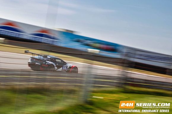 LOMA Rennsportfelgen für die internationale 12h und 24h Langstreckenmeisterschaft 2016
