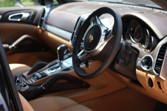 Espresso Cognac Interior