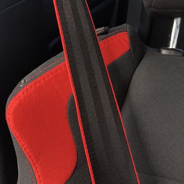 New Vendor: Custom Color Seat Belts! - 6SpeedOnline - Porsche Forum and ...