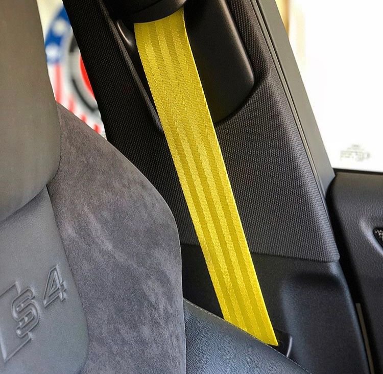 New Vendor Custom Color Seat Belts! Porsche Forum and