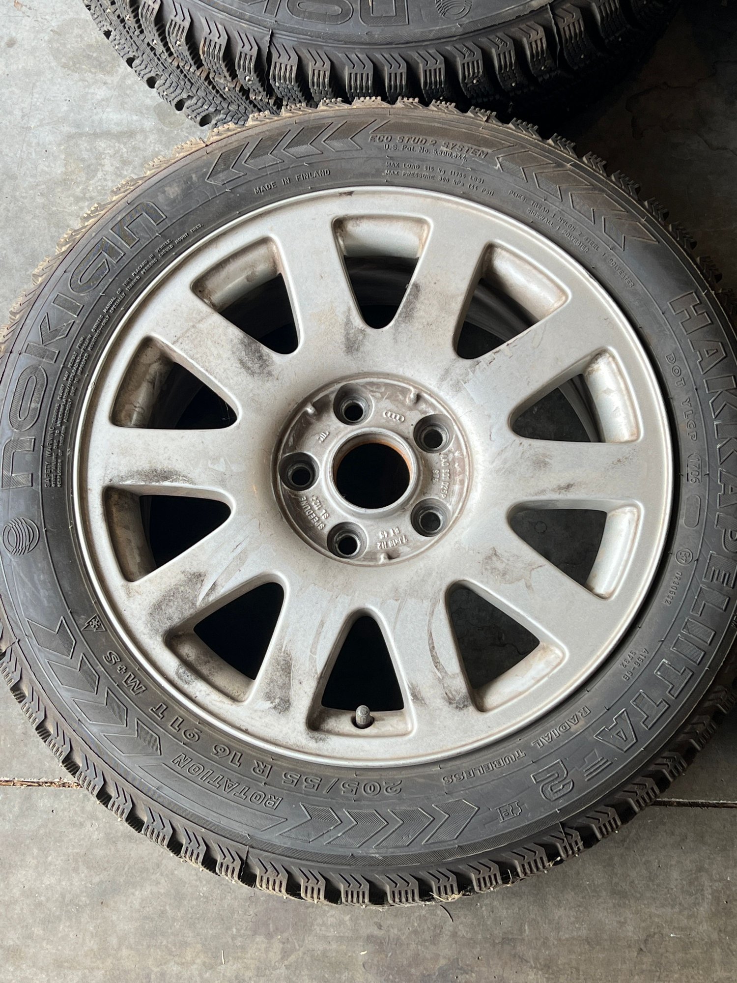 Wheels and Tires/Axles - 2001 Audi A4 A6 Factory Wheels (5) - 4A0601025P - Used - Black Diamond, WA 98010, United States