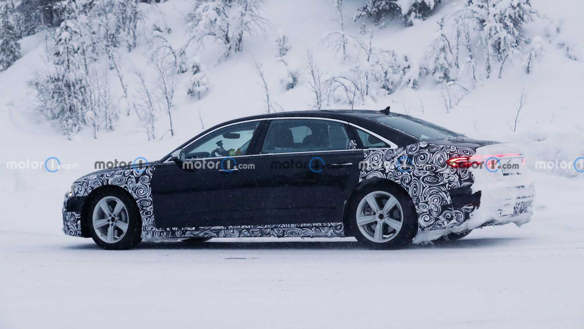 Spy Photo: B10 A4 Avant Drops Camo and Adds Production Lights - Audi Club  North America