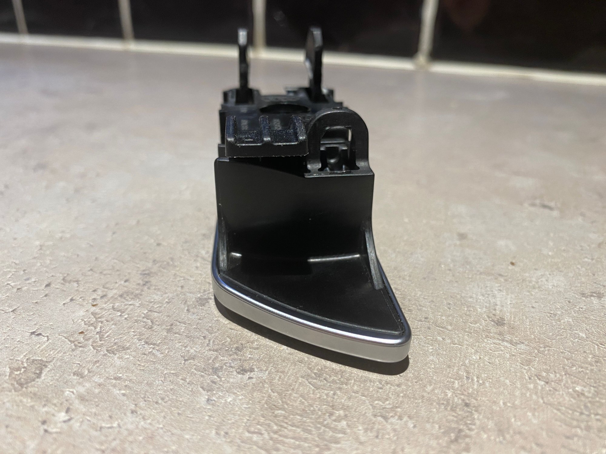 2019 TT Glovebox door latch jammed AudiWorld Forums
