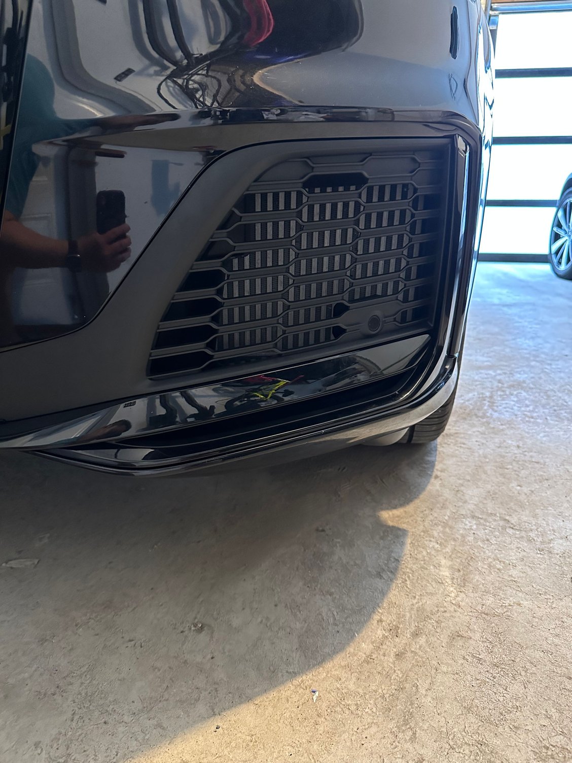 Facelifted front bumper grille removal AudiWorld Forums