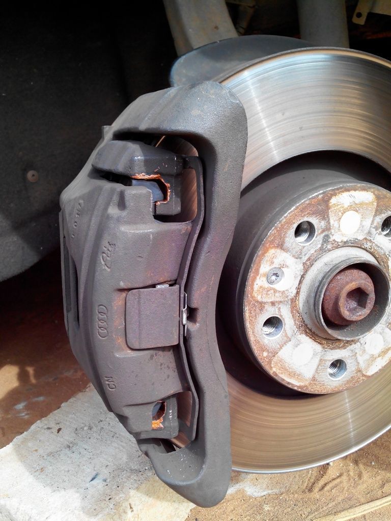 Audi A6 C6 Front Brake Pads Replacement (Pictures) AudiWorld Forums