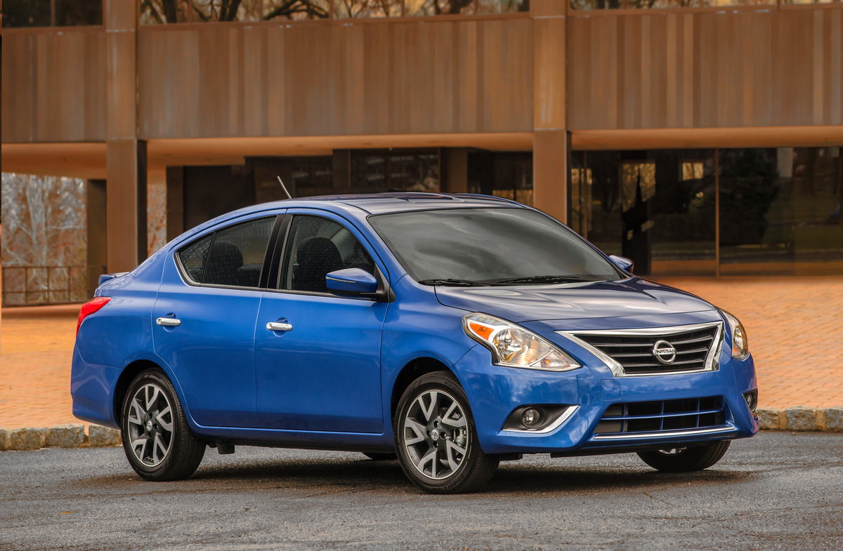 2016 Nissan Versa Review - CarsDirect