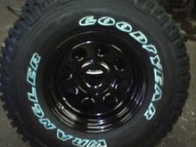 mmmmm new treadwright guarddogs on cragar soft 8's new and shiny.