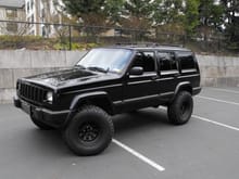 Jeep. 3.5 in lift. 32 in