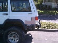 It starts! Yes I'm doing body work on a jeep.