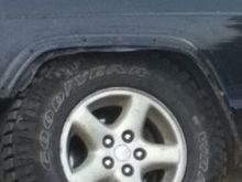 who says ya cant stuff 235/75's?  :)