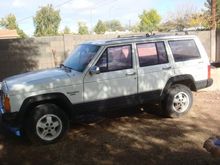 cherokee laredo 001