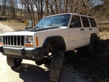 This is my new 2000 Cherokee, 4 in lift and 31 in tires.
