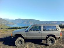 Jeep with 4.5" lift and 31 A/T