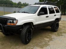 some of the plans other than the color and the bumper ...4 inch lift and 235/85s . custom stinger bumper rock guards roof rack with winch and some fun shit