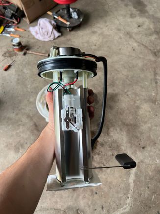 New fuel pump assembly 