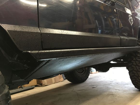 Here’s a little better angle on the boat side skid plate.