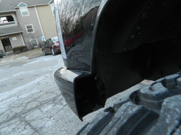 It may be a little hard to see here, but this is the trim join the last guy did when cutting away the fenders. I want to put on some flares, but do I need to replace this or can I remove/fix it?