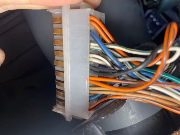 2 green/white in 7,  1 wire bridges over to the 11 slot on the opposite side. Is this connector even stock?