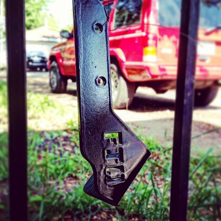 Also painted my Farmer Johnsons Offroad light brackets