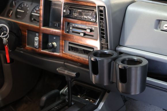 Double cup holder with both locking rings installed. 
