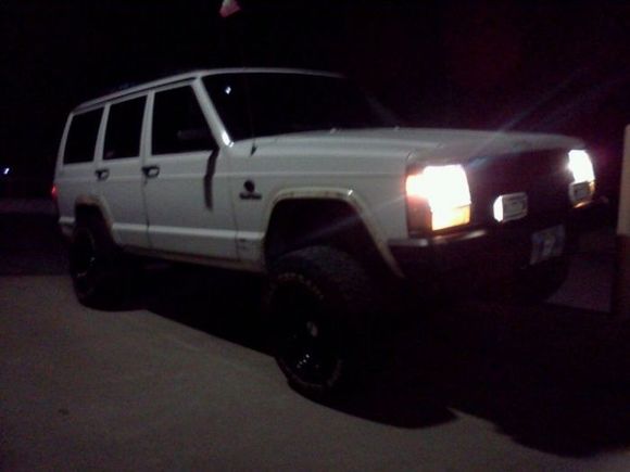 Front corner view, No Flares.