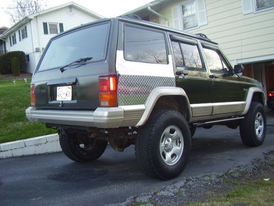 MY 1995 JEEP CHEROKEE COUNTRY 5.5 INCHES OF LIFT 003