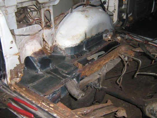 Notice a shock upper mount pocket missing, it's still attached to the shock