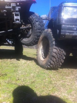 Hug a Jeep Day!!