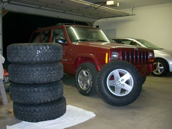 Picked up the new meats and rims yesterday... Now for the Lift! 245x75x16" Goodyear MTR's off a Rubicon with 7000 miles on them and a spare that was never used. Oh and complete undersides of Jeep was painted while apart.