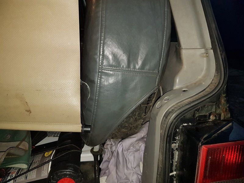 Retractable cargo cover mounts Jeep Cherokee Forum