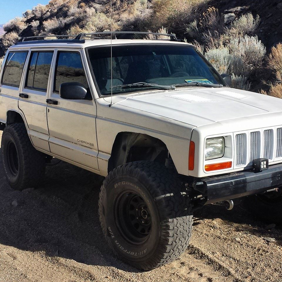 XJ 33s with 3 inch lift - Jeep Cherokee Forum