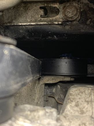 The tensioner seen from above by the alternator position.