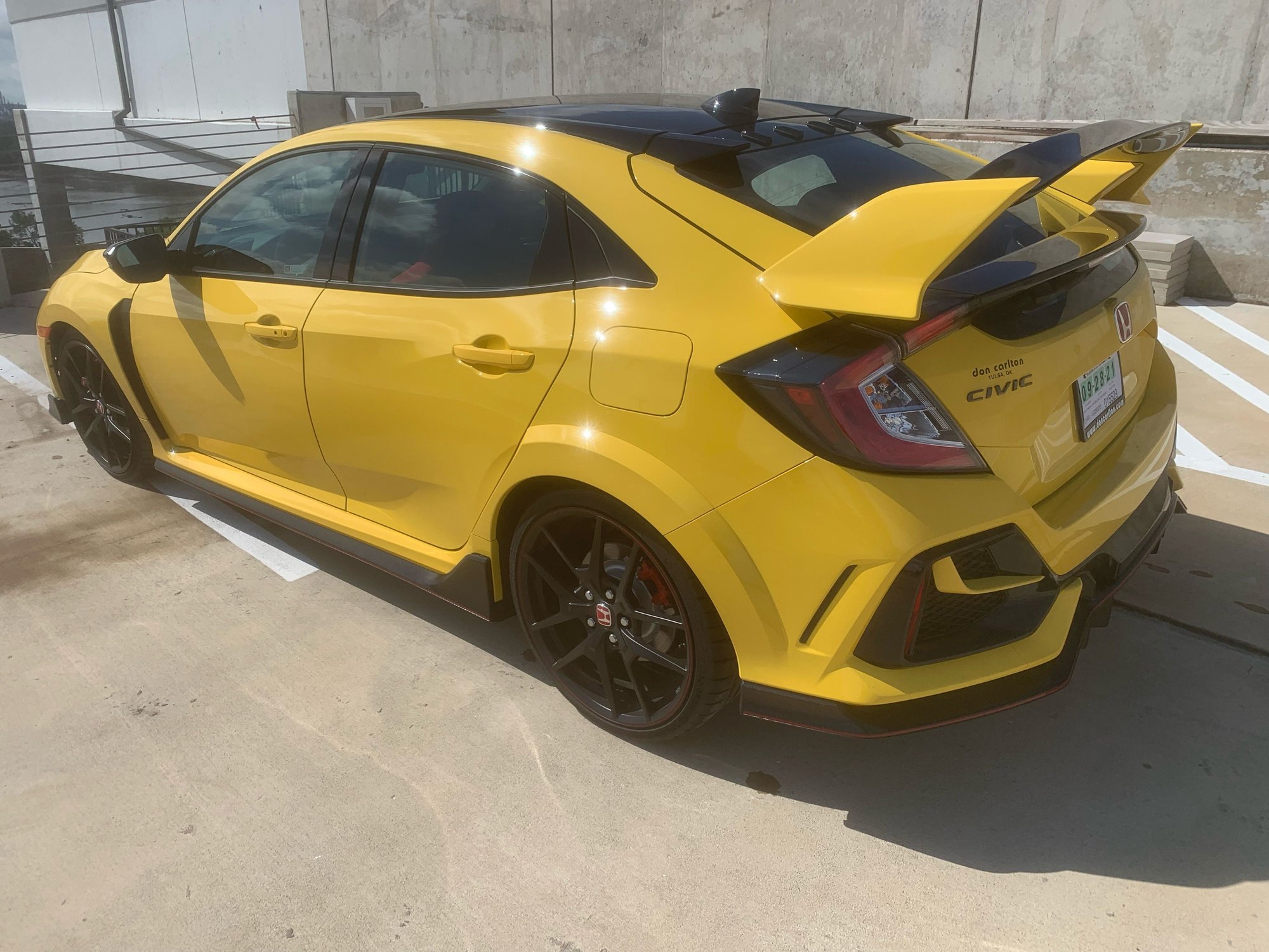 2021 Honda Civic - 2021 Civic type R Limited edition for sale; Tulsa, OK, $69k - Used - VIN SHHFK8G01MU204532 - 70 Miles - 4 cyl - 2WD - Manual - Hatchback - Yellow - Tulsa, OK 74119, United States
