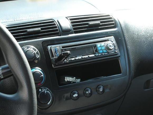 My VR3 Head Unit with Bluetooth/SD and USB